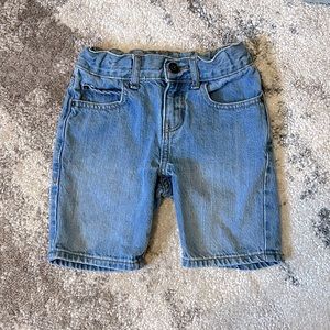 The Children’s Place Shorts Boys 4